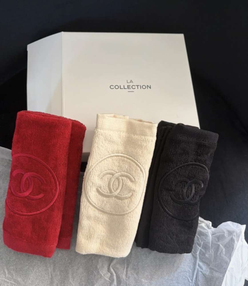 Chanel mini uteráky