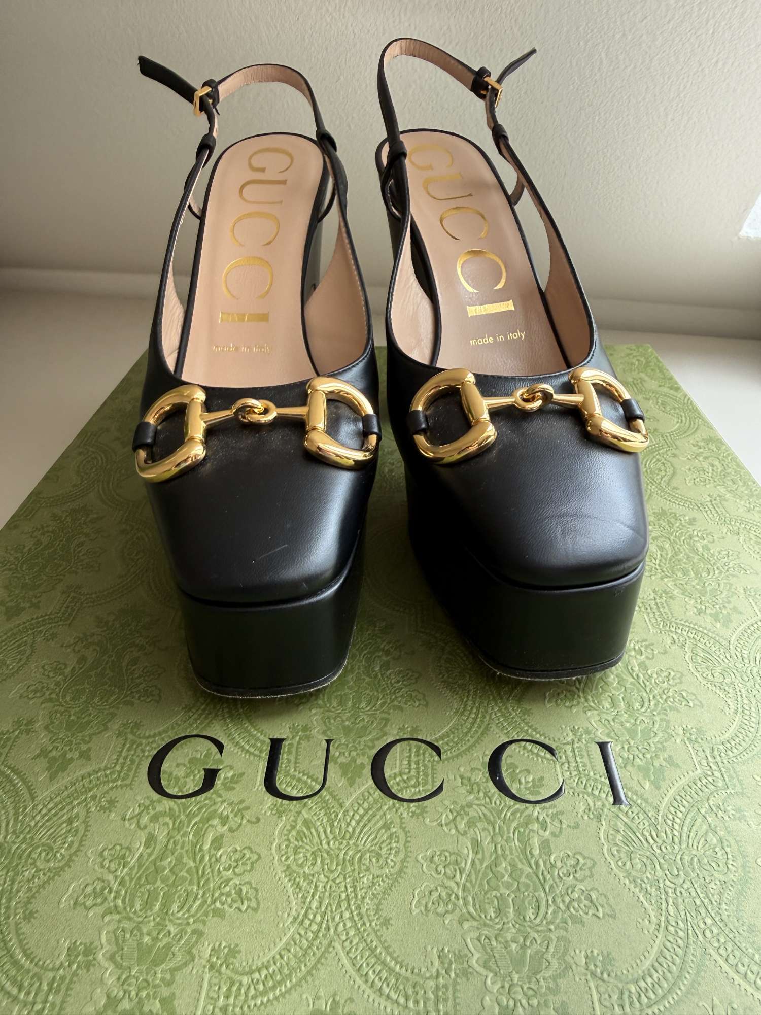 Gucci lodicky