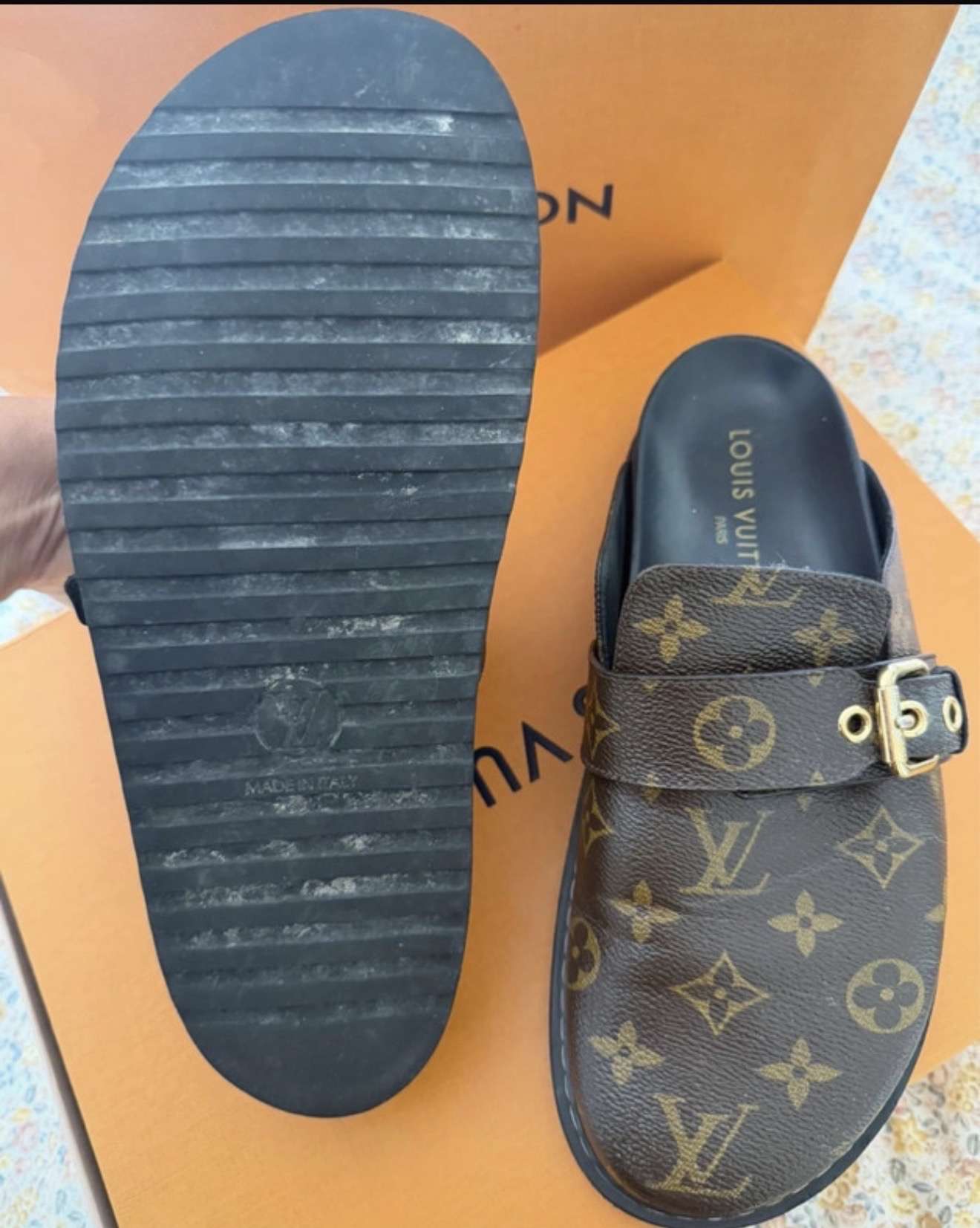 Louis Vuitton šľapky