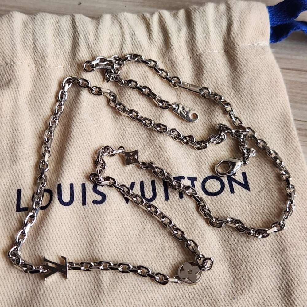 Louis Vuitton Nahrdenik