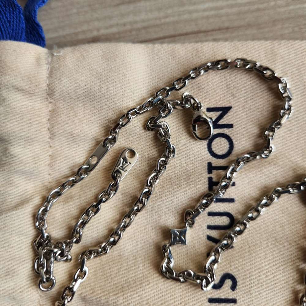 Louis Vuitton Nahrdenik