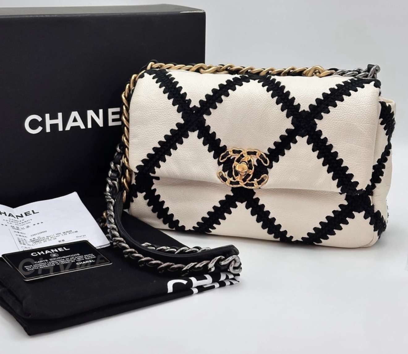Chanel kabelka