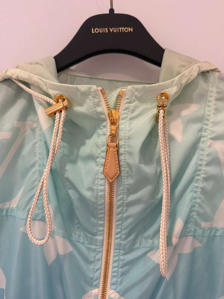 Louis Vuitton Jacket 38