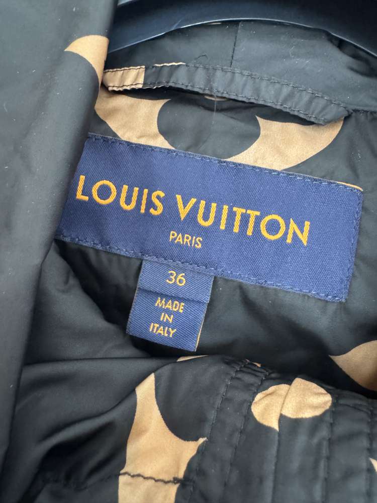 Louis Vuitton Jacket 36