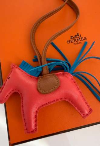 https://vipluxury.sk/Hermès Milo GriGri Rodeo Bag Charm TPM