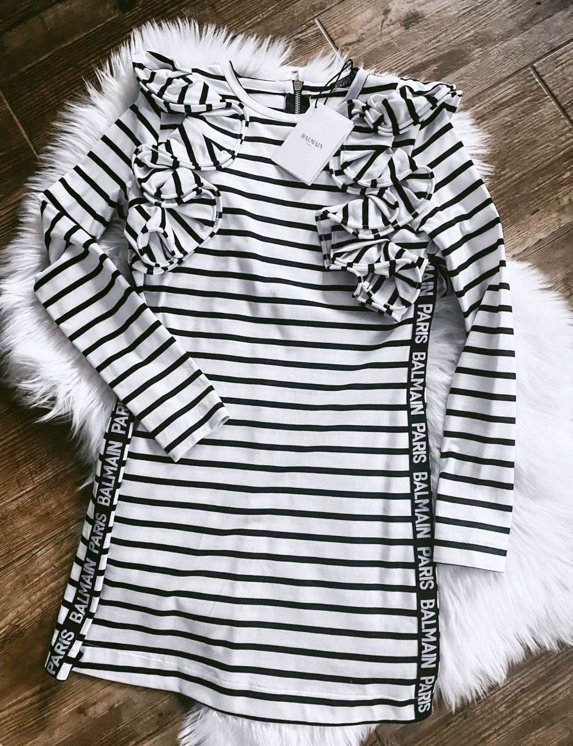 Balmain šaty