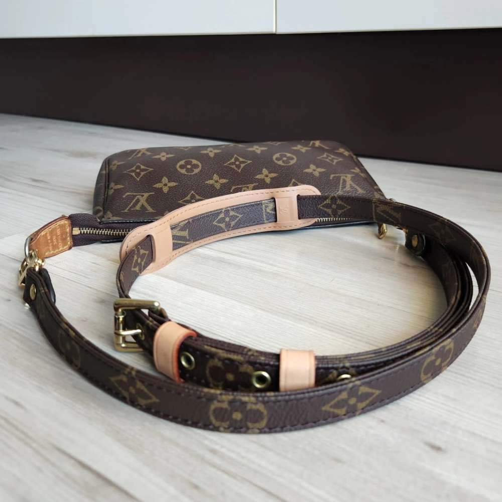 Louis Vuitron Pochette Accessiores