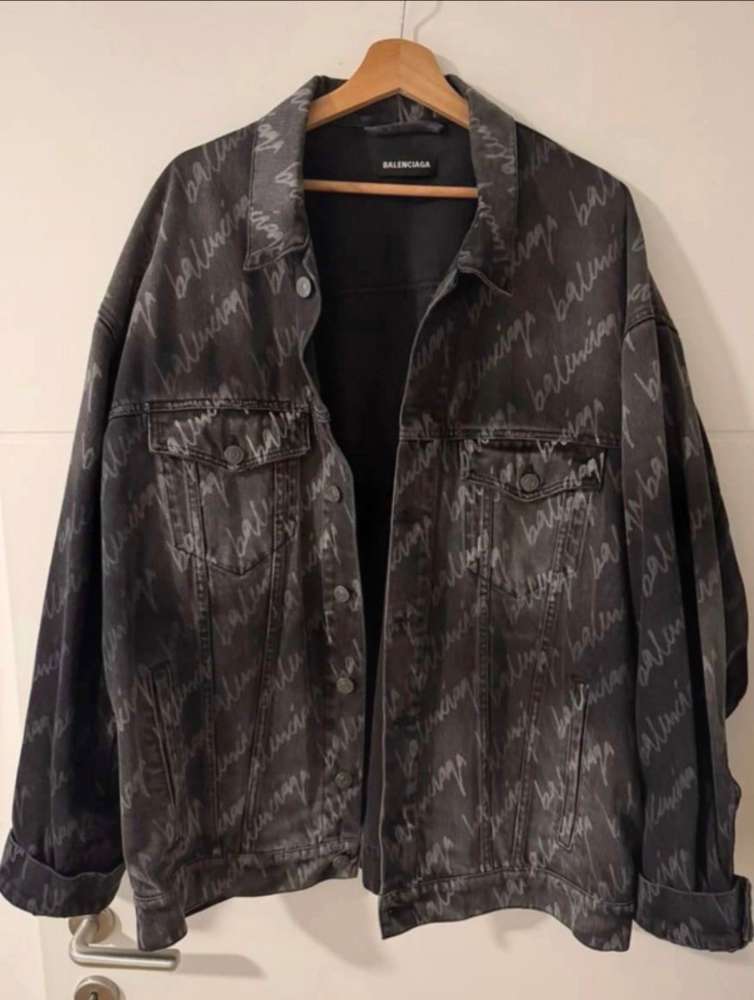 Balenciaga bunda