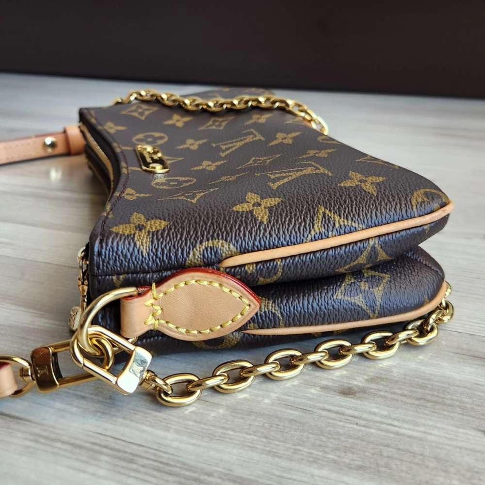 Louis Vuitton Pochette Liv