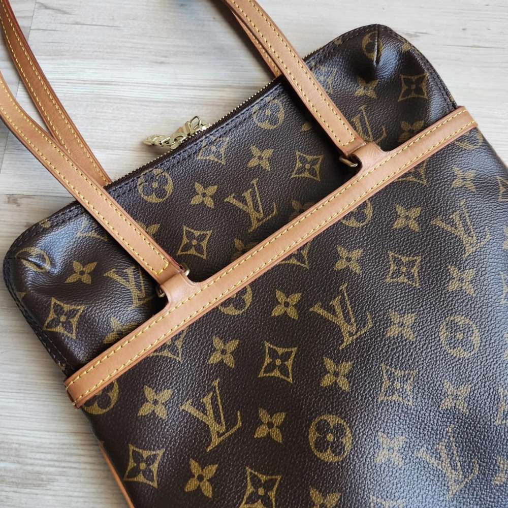 Louis Vuitton Coussin GM