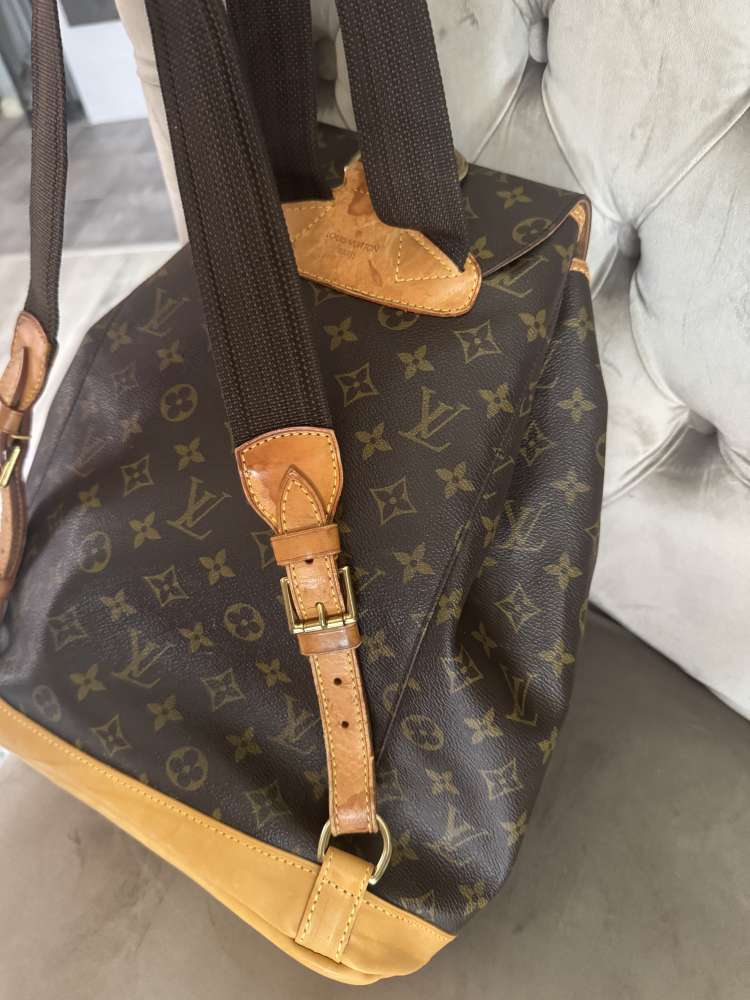 Louis Vuitton Montsouris Gm