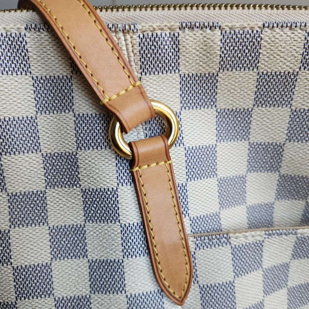 Louis Vuitton Totally MM
