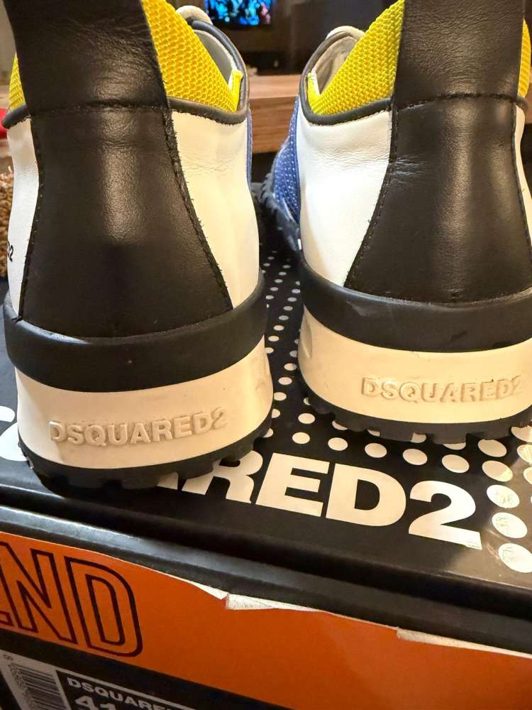 Predam nove topanky dsquared2