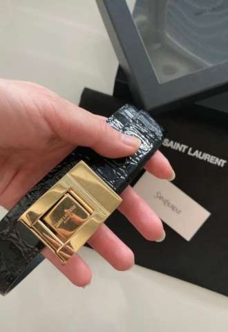 https://vipluxury.sk/Ysl opasok