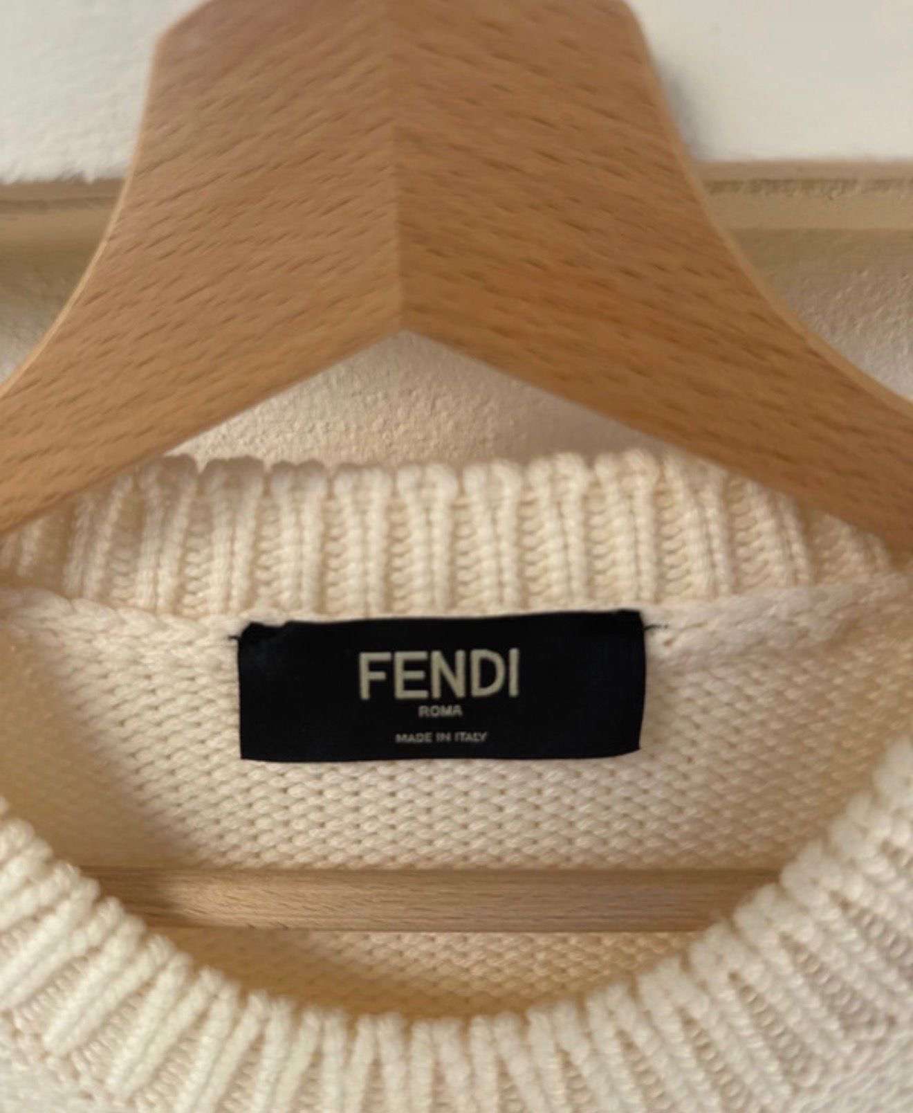 Fendi sveter