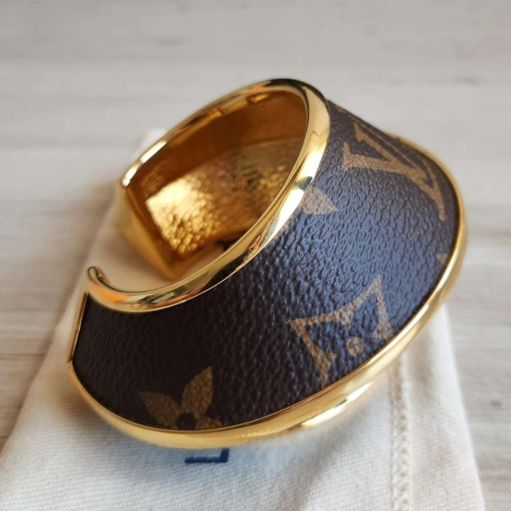 Louis Vuitton Naramek