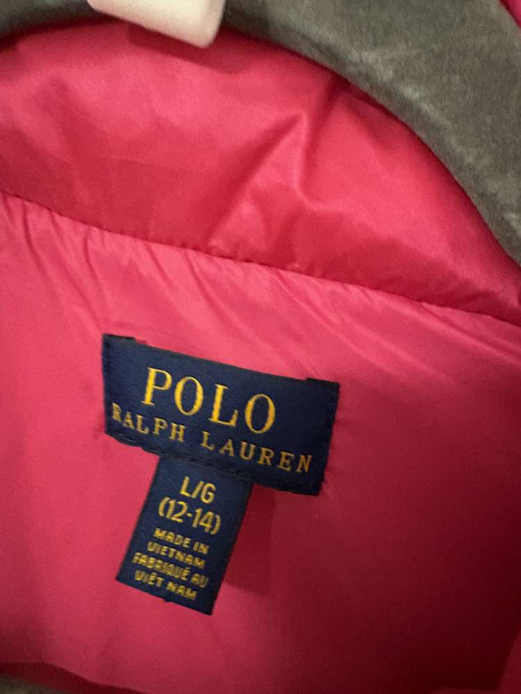Lauren vesta