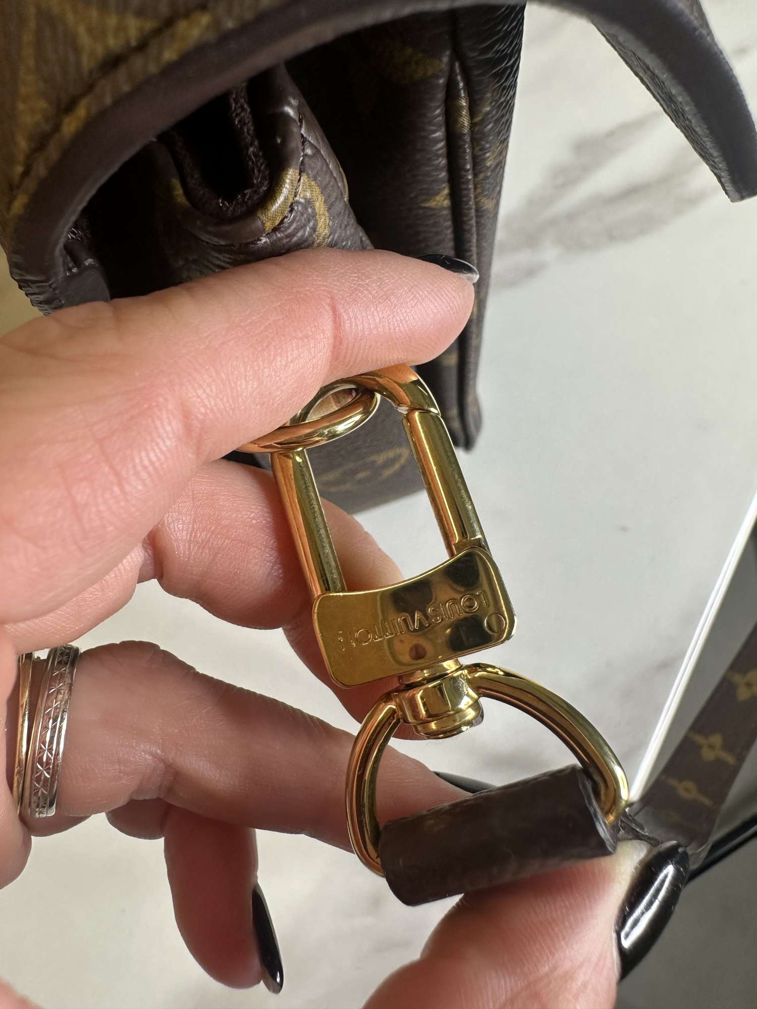 LV Metis