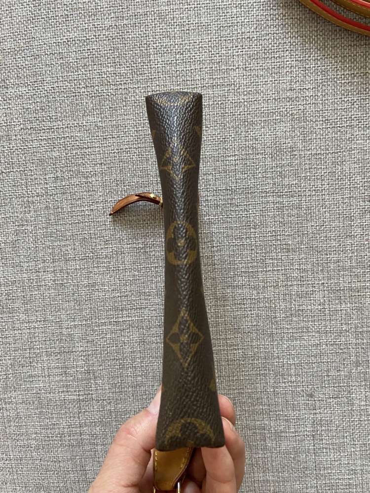 Louis Vuitton pochette