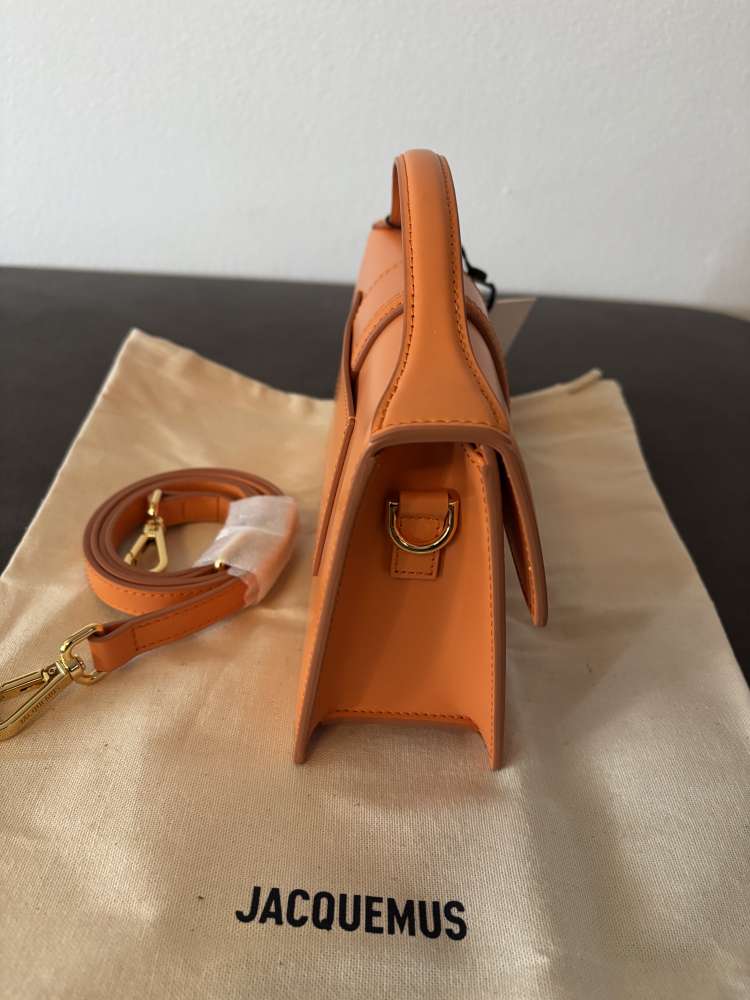 Jacquemus Le Grand Bambino