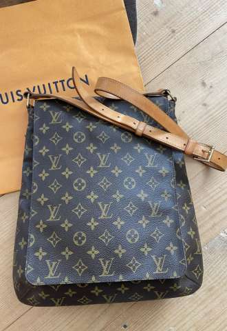 https://vipluxury.sk/Louis Vuitton messenger