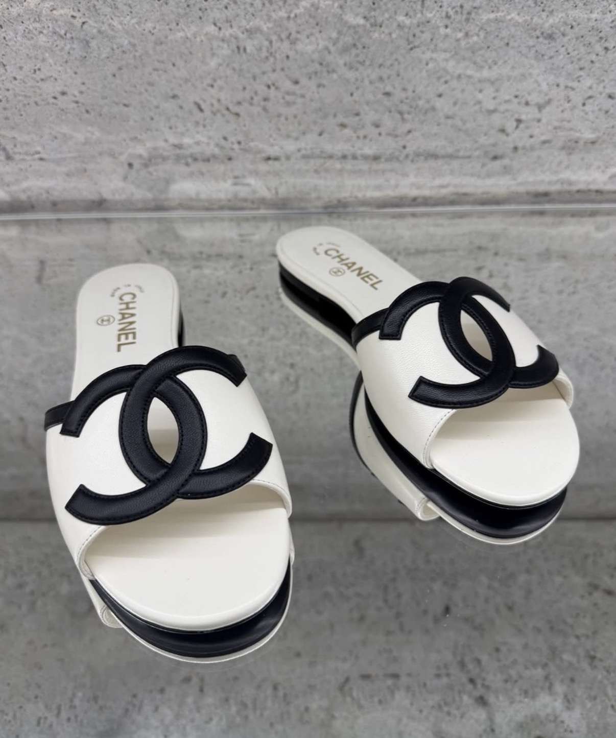 Chanel slapky