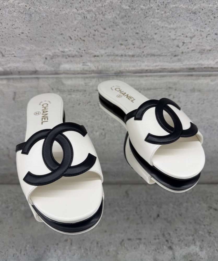 Chanel slapky