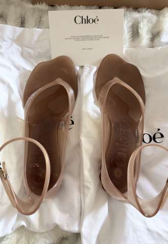 https://vipluxury.sk/Sandále Chloé Jelly