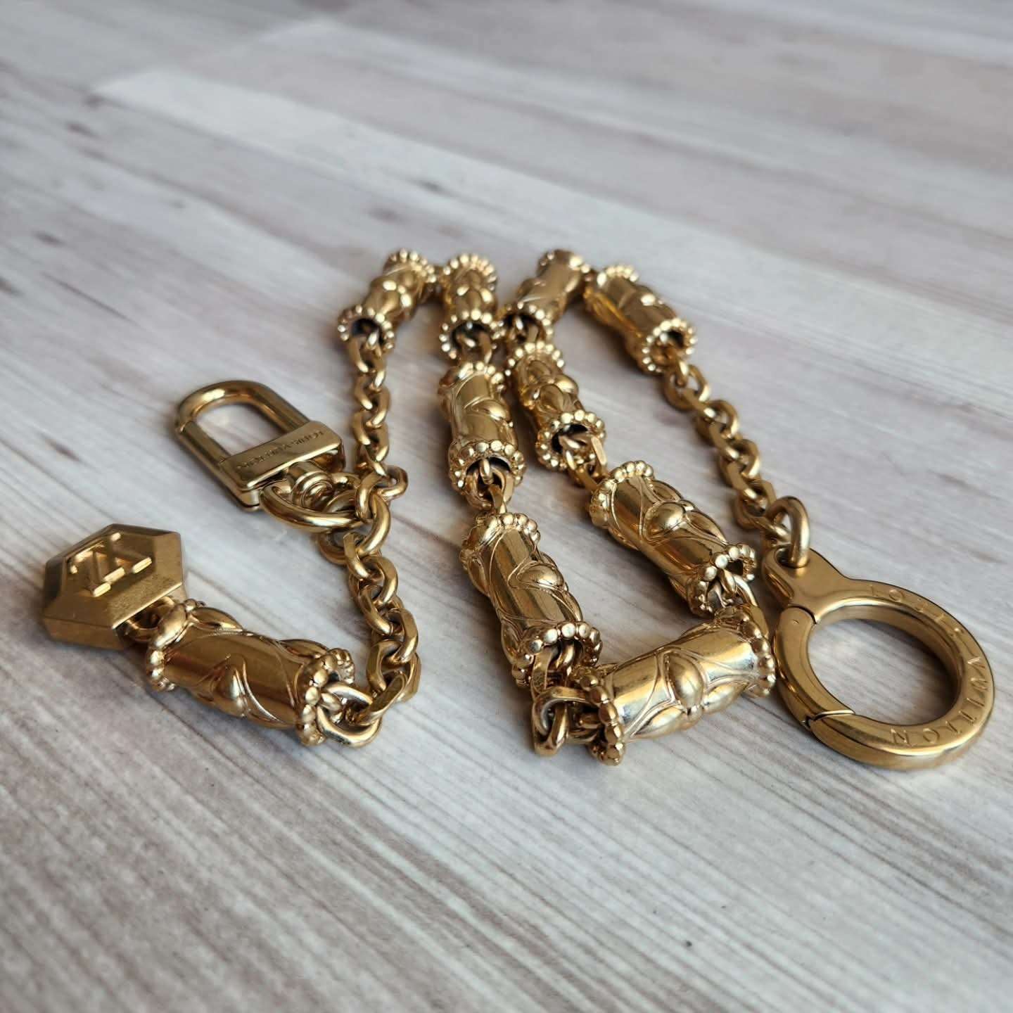 Louis Vuitton Tubular Chain Belt