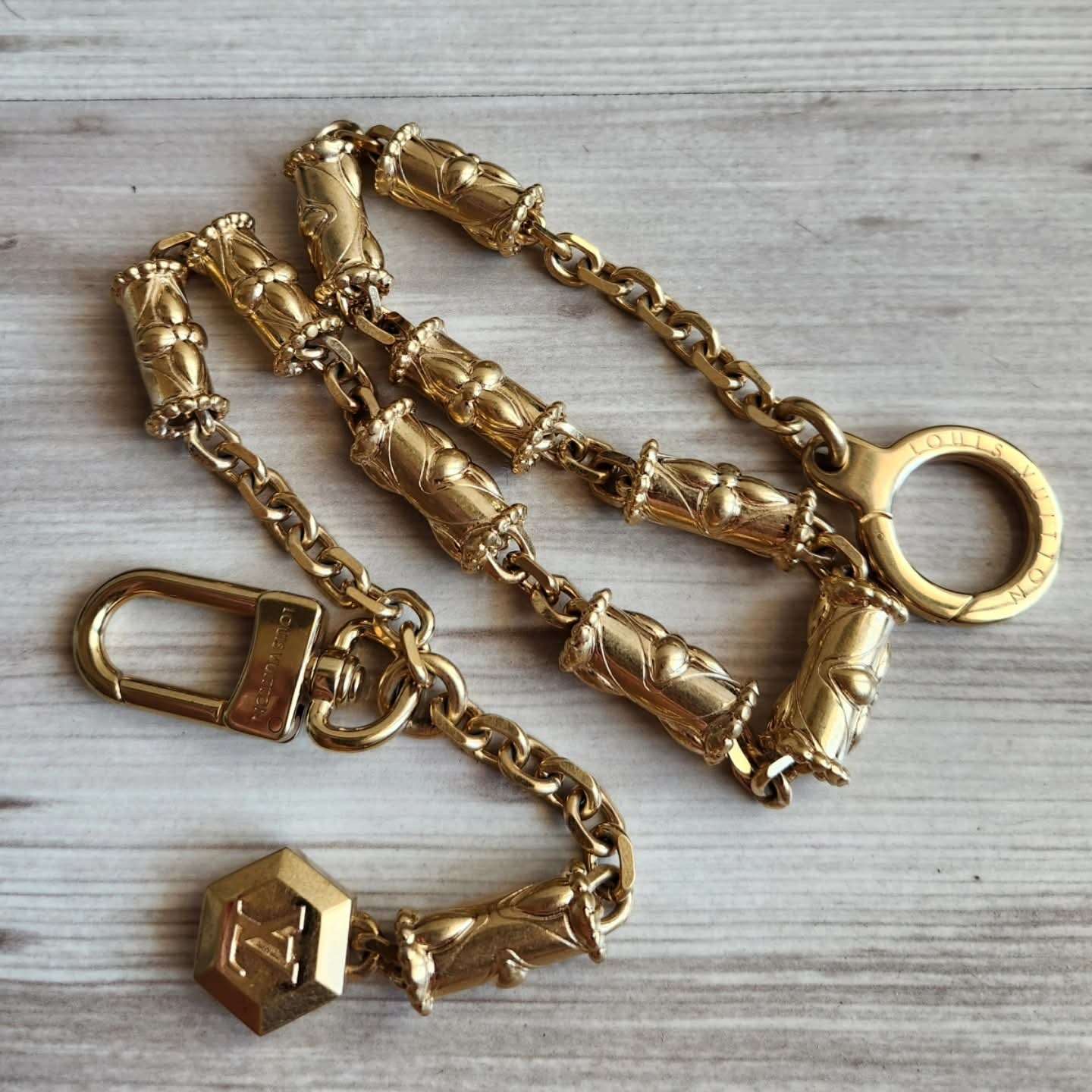 Louis Vuitton Tubular Chain Belt