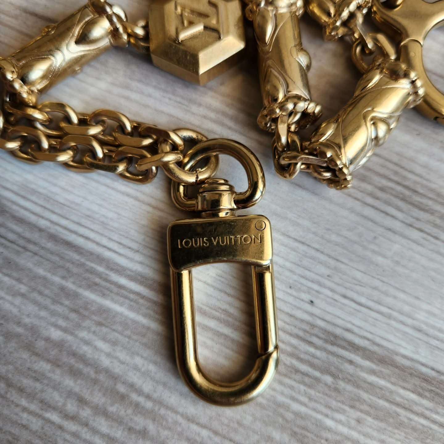 Louis Vuitton Tubular Chain Belt