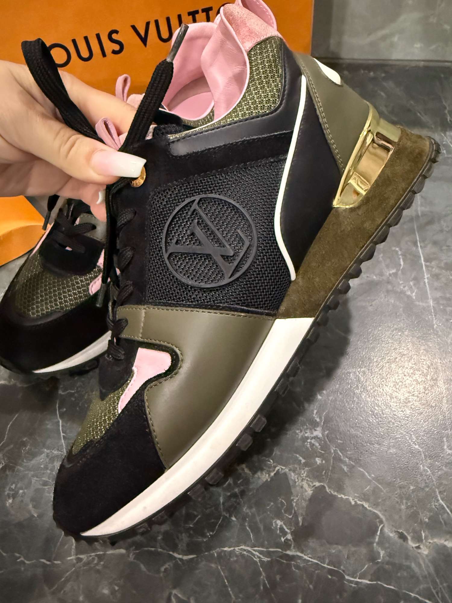 Tenisky Louis Vuitton Run Away