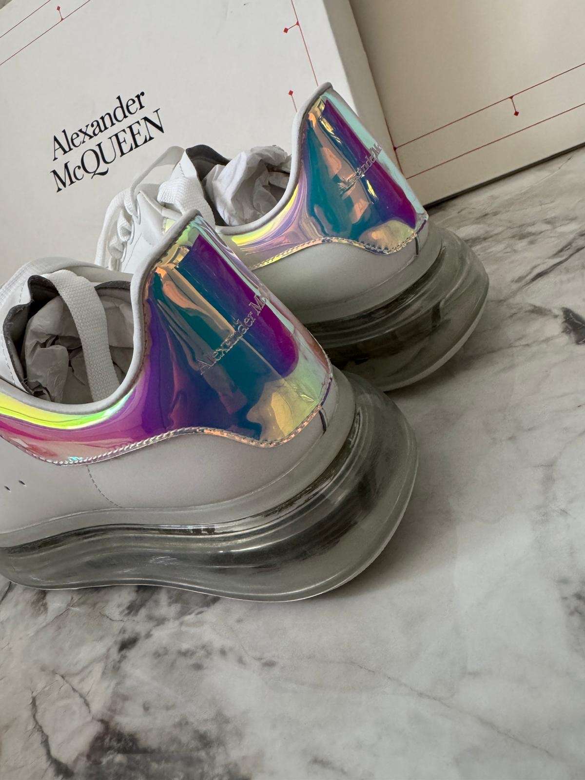 Alexander McQueen 39