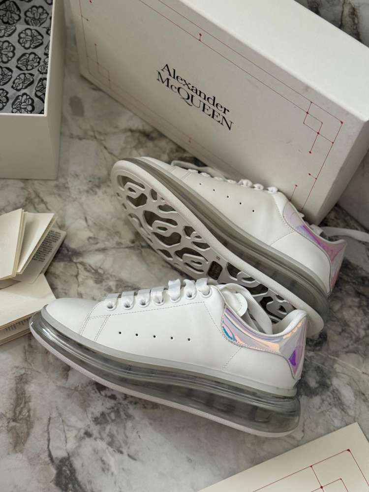 Alexander McQueen 39