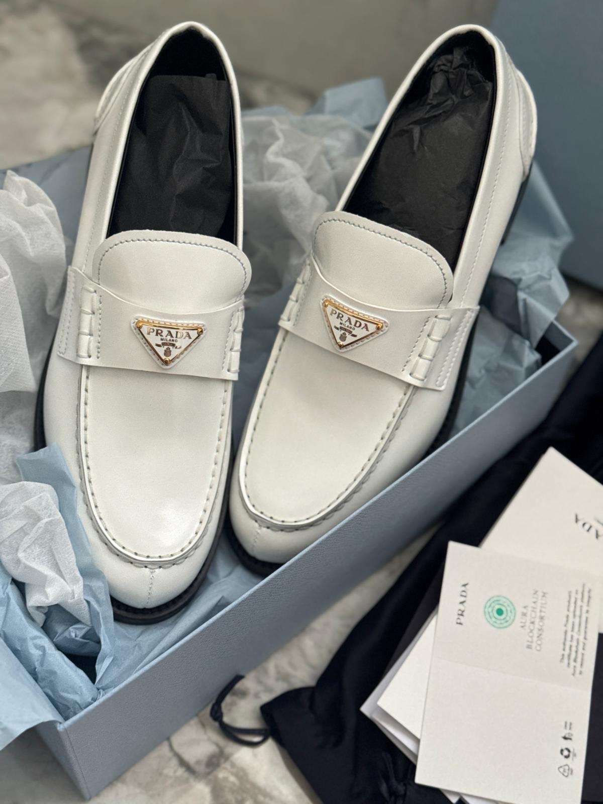 Prada dámske mokasíny