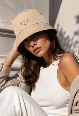 https://vipluxury.sk/Prada klobúk