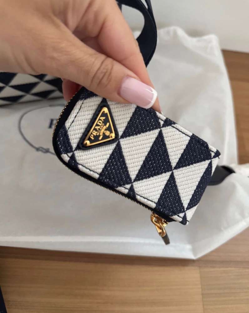 Prada kabelka