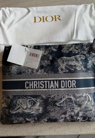 https://vipluxury.sk/Dior clutch