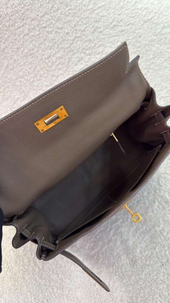 Hermes Kelly 28
