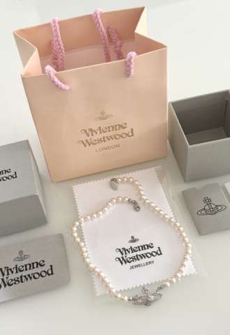 https://vipluxury.sk/Vivienne Westwood perličkový náhrdelník