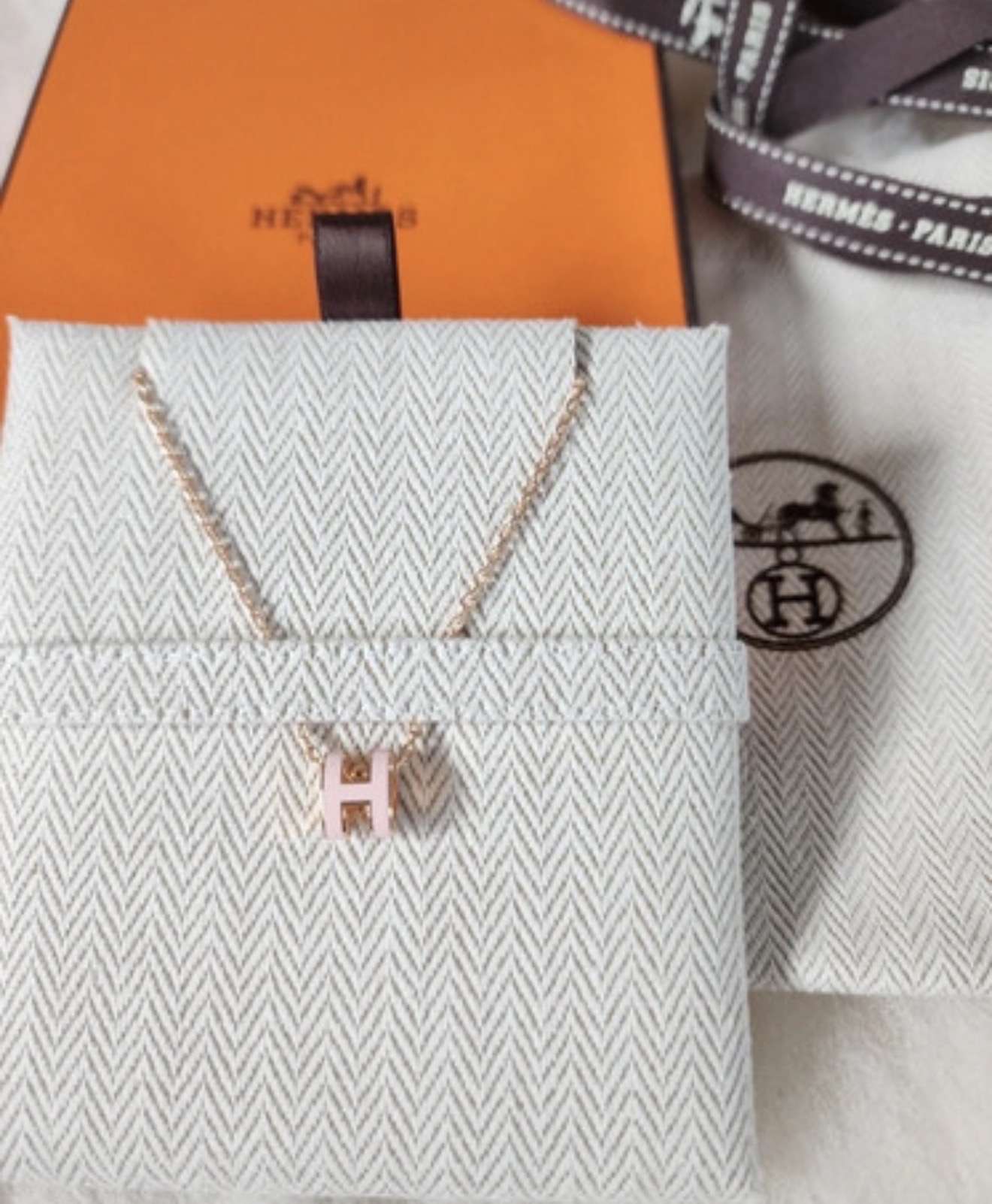 Hermes retiazka