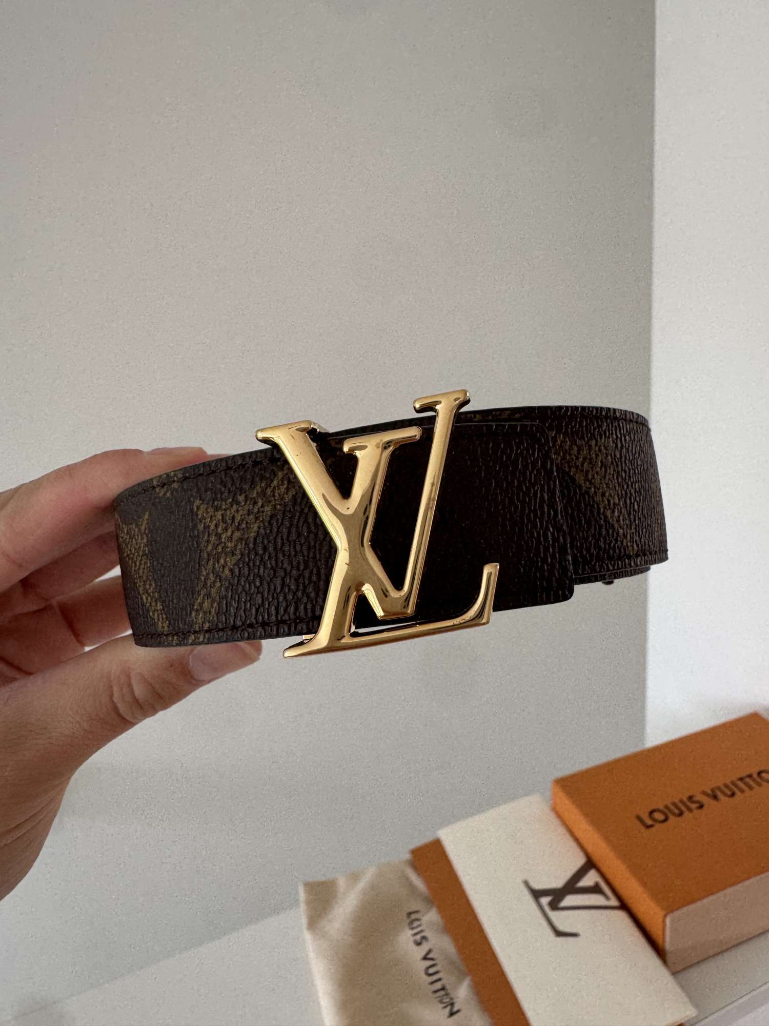 LV Reversible pásek 75