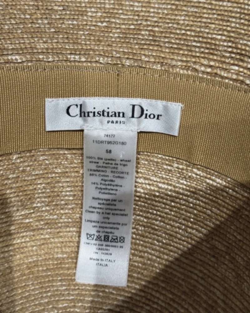 Dior klobúk