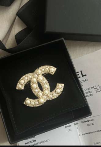 https://vipluxury.sk/Chanel brošňa
