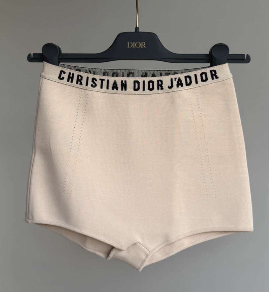 Dior kratasky