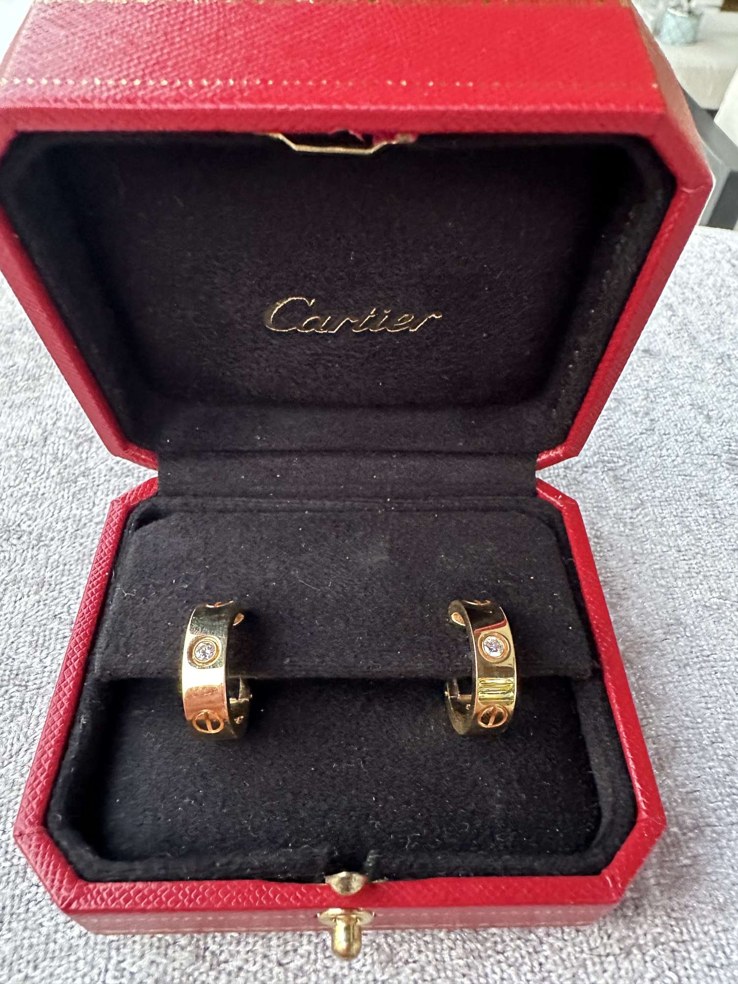 Cartier Love s briliantmi naušnice