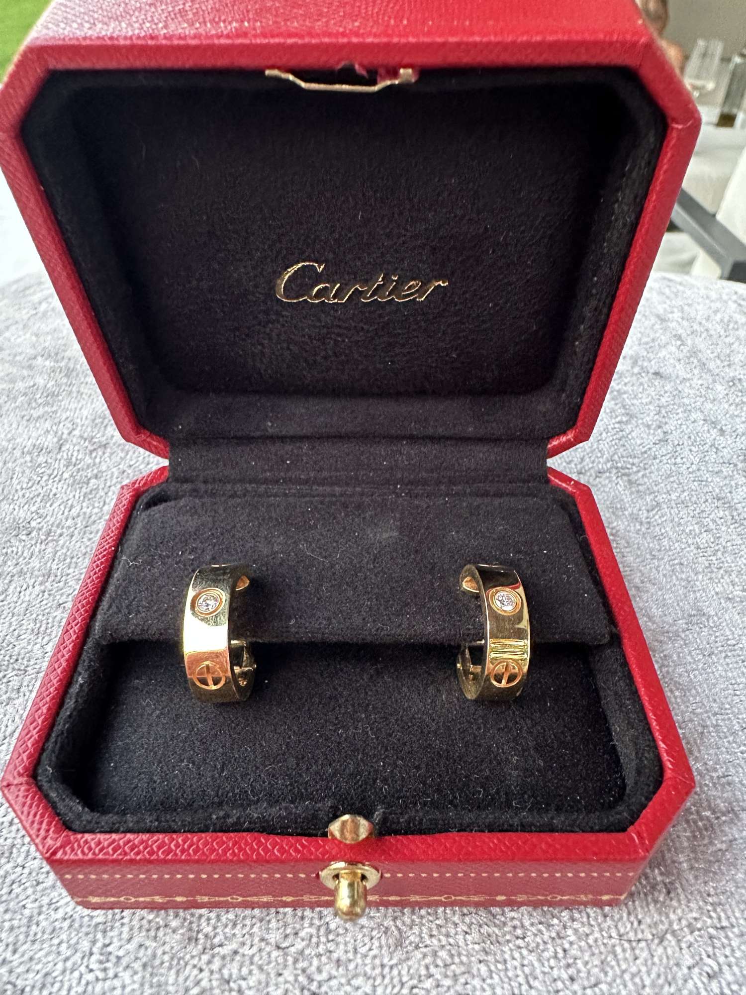 Cartier Love s briliantmi naušnice