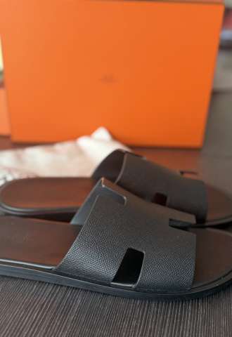 https://vipluxury.sk/Hermes black sandals