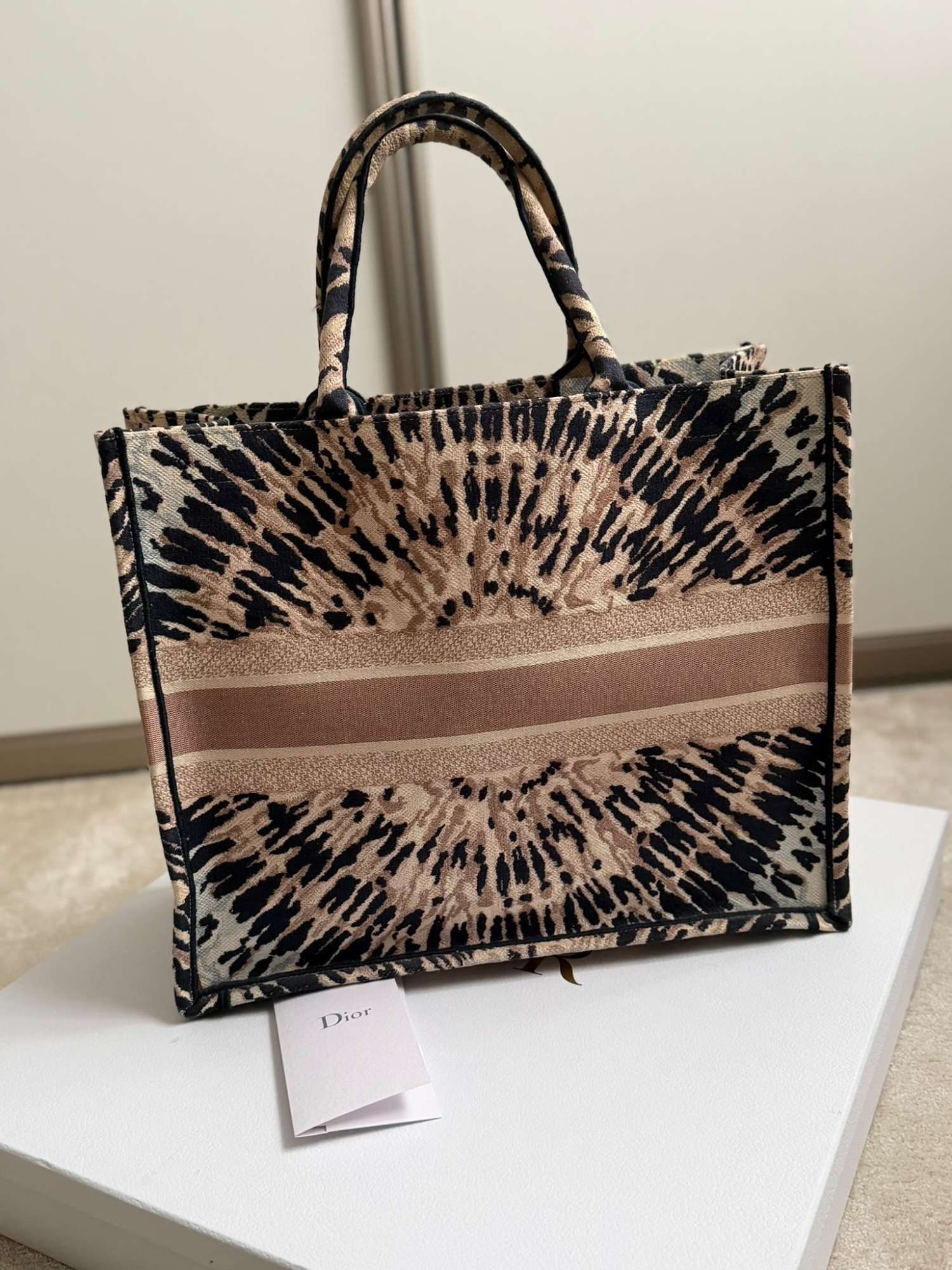 Dior tote