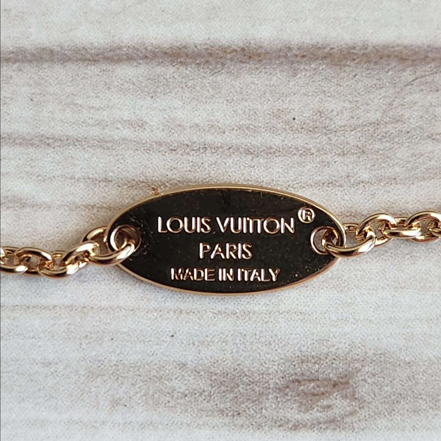 Louis Vuitton Nahrdelnik